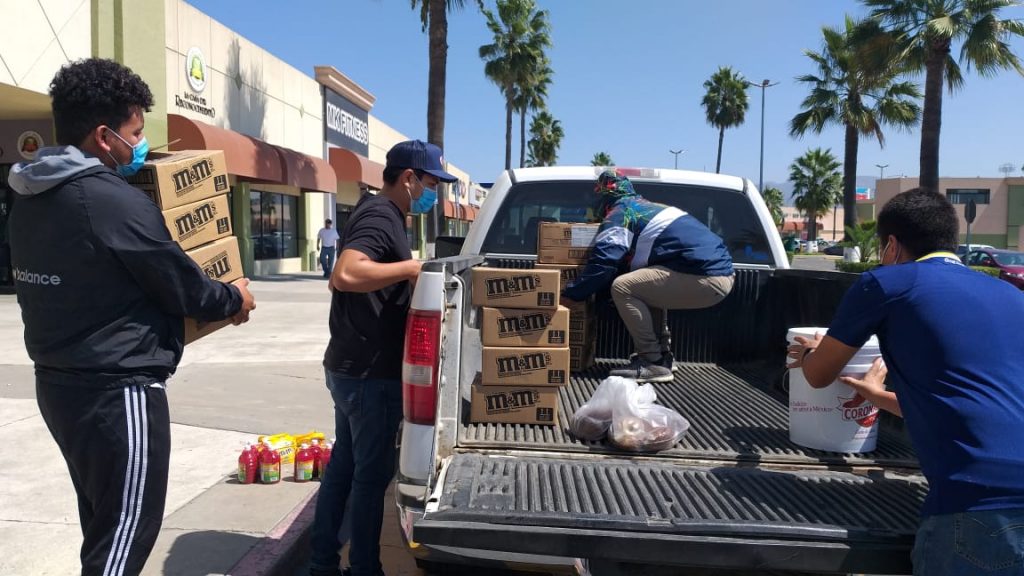 manos unidas por rosarito